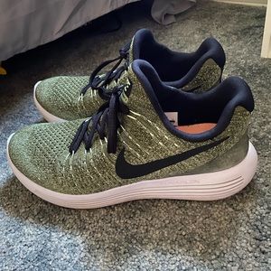 Nike Lunar Epic Low Flyknit 2